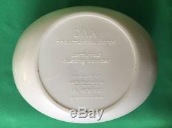 1985 Vintage Collectible White Diva Perfumed Dusting Powder Make up 113g 4oz USA