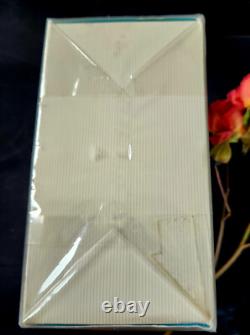 Blue Grass by Elizabeth Arden Dusting Powder 5.3 oz SEALED BOX