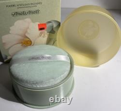 Cacharel Anais Anais Perfumed Dusting Powder 5.29 Oz 150 gm NIB
