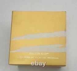Charles Revson Ciara Scented Velvet Dusting Body Powder 6 oz with Puff Box