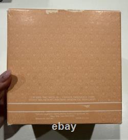 Chloé Perfumed Dusting Powder Body Powder 170g Beige for Women