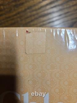 Chloe vintage perfumed dusting powder 6 oz 170 G Brand new. Sealed See Pics