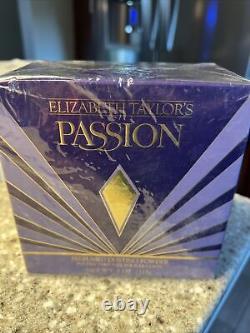Elizabeth Taylor Perfume Dusting Powder 5 oz New Old Stock Sealed Vintage