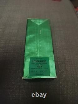 Emeraude Cody Vintage Perfumed Dusting Powder 5.50 Ounces