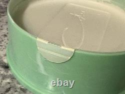 Emeraude Coty 4oz Dusting Perfume Body Powder with Puff NEW OLD STOCK Discontinued