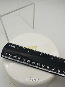 Le de Givenchy Perfumed Dusting Bath Powder 5 Oz