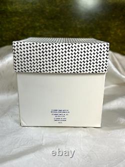 Liz Claiborne VIVID 5.3 Oz Perfumed Vintage Dusting Powder (new With Box)