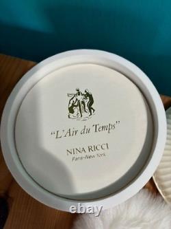 NEW SEALED VINTAGE L'AIR DU TEMPS NINA RICCI PERFUMED DUSTING POWDER WithPUFF 6 OZ