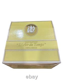 NEW Vintage Nina Ricci L'Air du Temps Perfumed Dusting Powder Boxed NOS 1980's