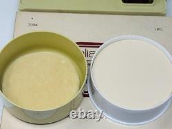 NOS Aliage 2.5 oz Dusting Powder Estee Lauder 3.10 Oz Fragrance Spray Gift Set