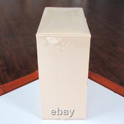 New Halston Perfumed Bath Powder Sealed Dusting Talc 150g 5.3oz NIB Discontinued