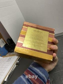 New Vintage Xia Xiang by Revlon 5oz Perfumed Dusting Powder USA NIB