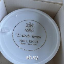 Nina Ricci L'Air Du Temps Vintage Perfumed Dusting Powder 6 oz (170g)