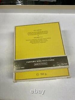 Nina Ricci Perfumed Dusting Powder (5.3 oz)