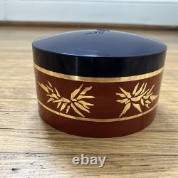 OPIUM Perfumed Dusting Powder Yves Saint Laurent 5.2 oz, 150 g
