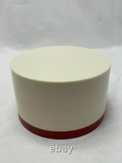 Opium by Yves Saint Laurent Satin Dusting Powder (5.2 fl oz)