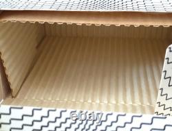 VTG 1960s Guerlain SHALIMAR 8 Oz (227g) Dusting Powder with Puff