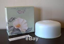 Vintage Anais Anais Cacharel Perfumed Dusting Powder in Box 5.29 oz Sealed OP