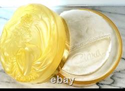 Vintage Ciara Perfumed Dusting Body/Bath Powder 6oz. Charles Revson Sealed