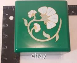 Vintage Emeraude Coty Perfumed Green Flower Box Deluxe Dusting Powder 4.25 oz