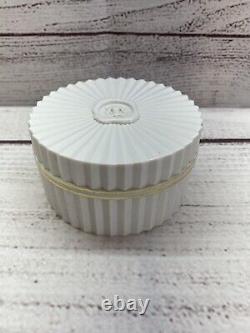 Vintage Giorgio Beverly Hills Perfumed Dusting Powder Container with Puff NEW