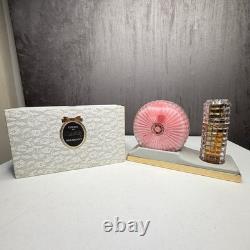 Vintage Houbigant Essence de Chantilly Perfume Powder Box Gift Set Women 2pc New