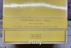 Vintage L'air du Temps Nina Ricci Perfumed Dusting Powder 6 Oz 170 Grams Talc