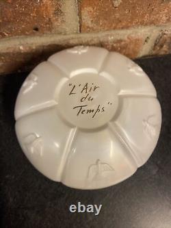 Vintage Nina Ricci L'AIR DU TEMPS Perfumed DUSTING POWDER 6oz- Nearly FULL! Look