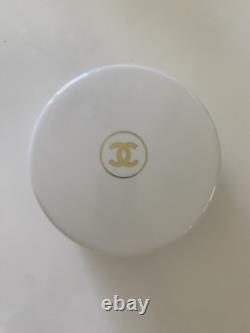 Vtg Original Chanel No 5 Perfumed Dusting Powder With Puff & Screen