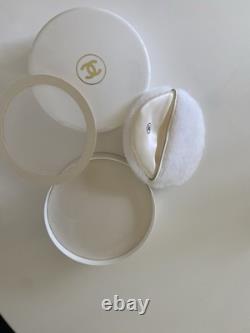 Vtg Original Chanel No 5 Perfumed Dusting Powder With Puff & Screen